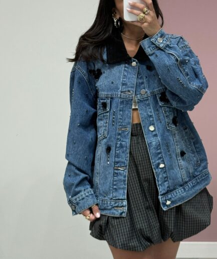 GIACCA OVER JEANS CON STRASS E APPLICAZIONI NERE TR660