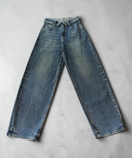JEANS BALLOON CON RISVOLTO IN VITA F32816